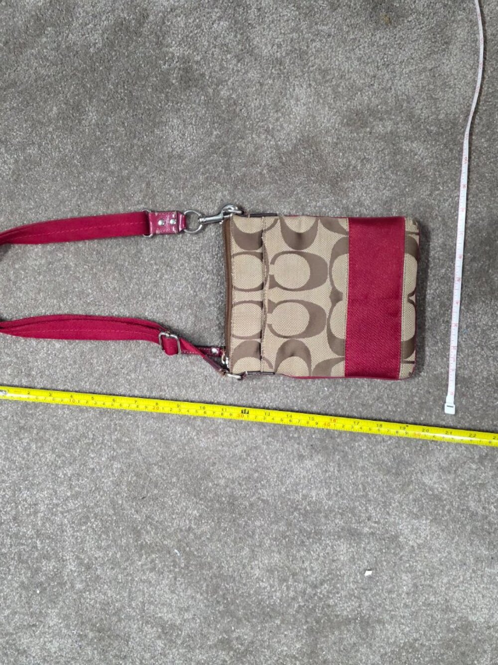 Coach Signature Swingpack Crossbody Bag Khaki & Red Adjustable Strap - Picture 3 of 11